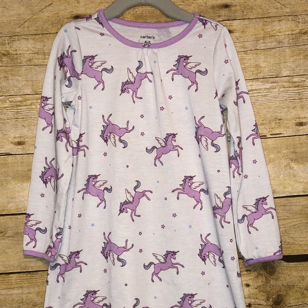 Carter’s unicorn long sleeved nightgown